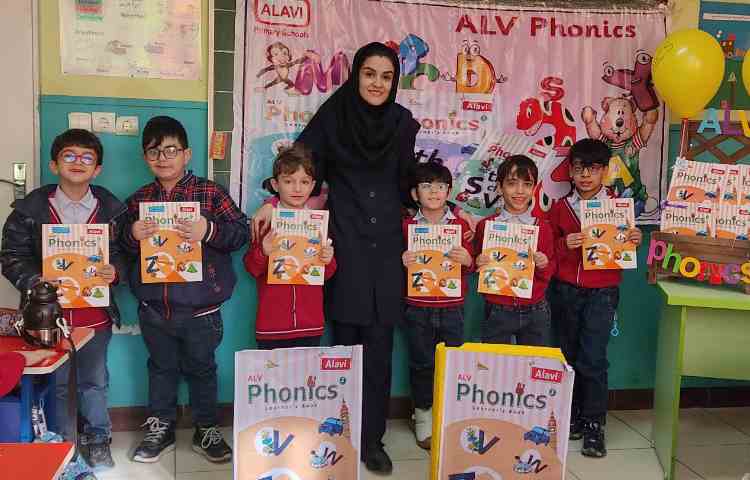 جشن کتاب ALV Phonics 2 18