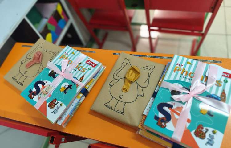 جشن یار مهربان و دیدار همکلاسی ها 10