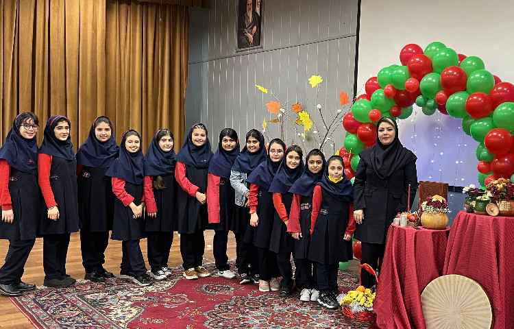 جشن یلدای دبستان 12