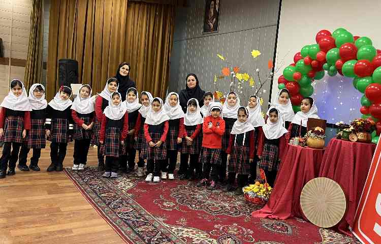 جشن یلدای دبستان 5