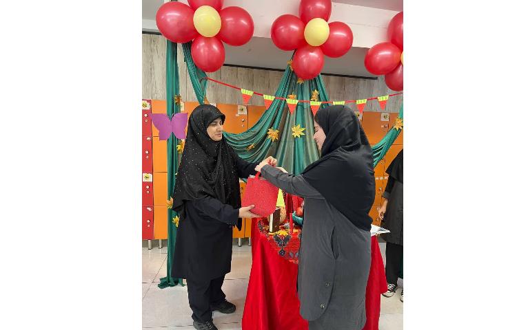 جشن یلدا در مدرسه علوی 2