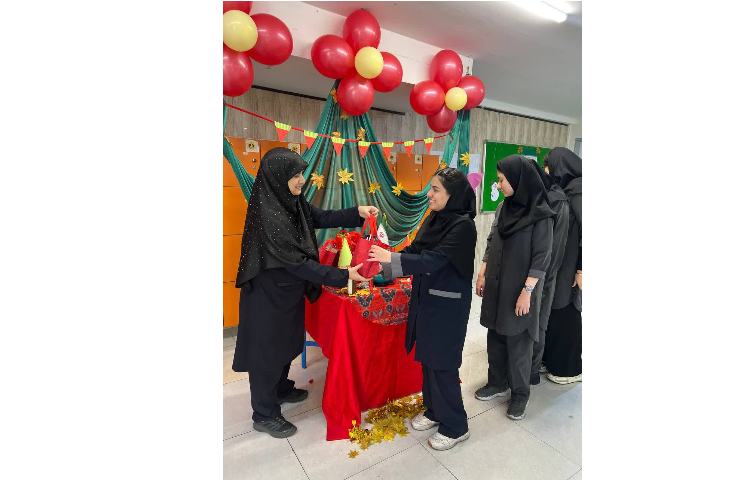 جشن یلدا در مدرسه علوی 3