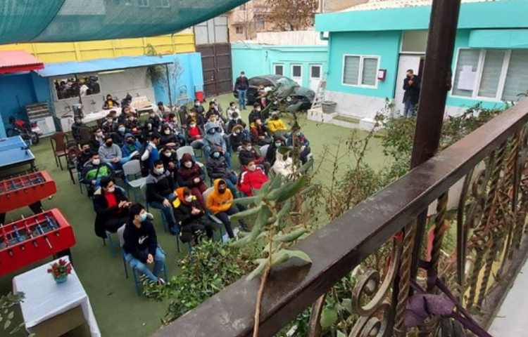 جشن یلدا در یک روز بارانی و زیبا 10