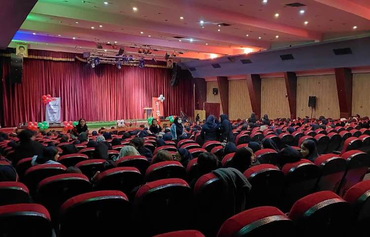 جشن 13 آبان روز دانش آموز سال تحصیلی 1403-1402 6