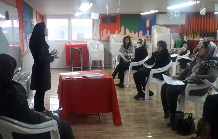 جلسات اولیا دانش آموزان دبستان علوی 1