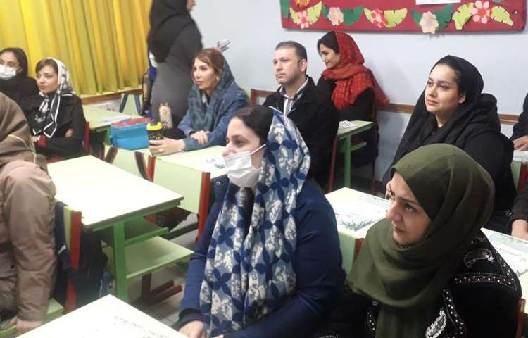 جلسات اولیا دانش آموزان دبستان علوی 4