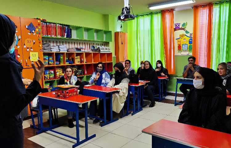 :جلسات اولیا و مربیان 4