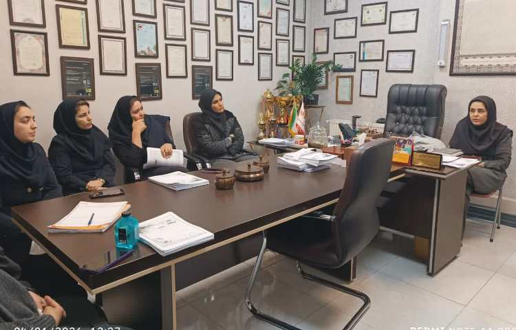 جلسات شورای آموزگاران پایه 1