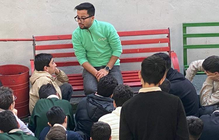 جلسات مشاوره گروهی دانش آموزان پایه نهم 2