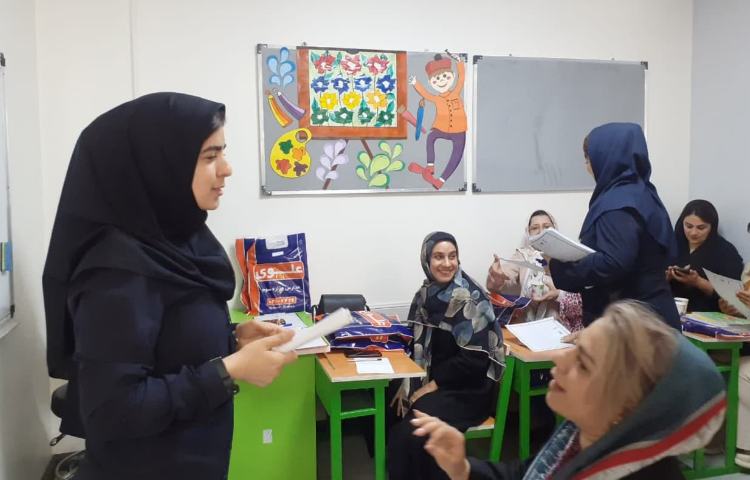 جلسات معارفه آموزگاران با والدین 10