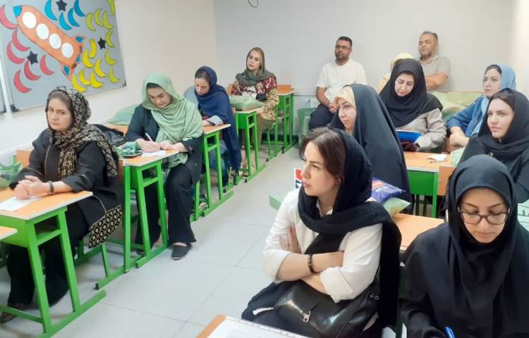 جلسات معارفه آموزگاران با والدین 11