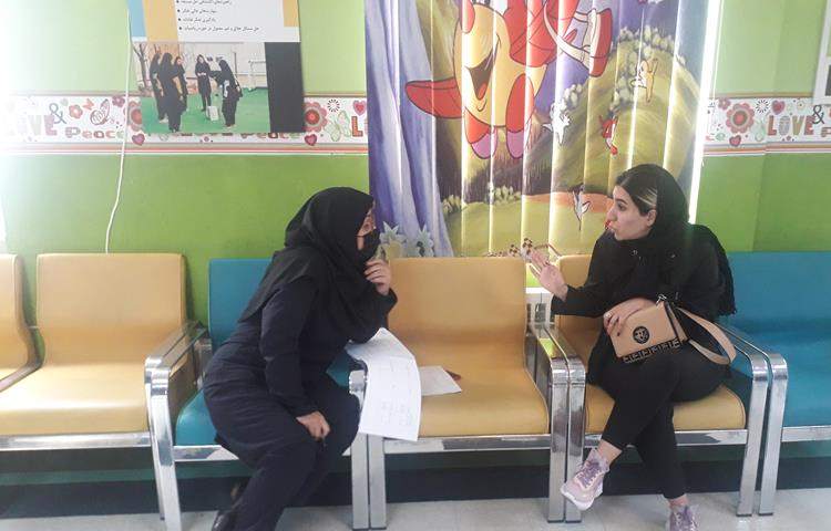 جلسات ملاقات معلمین پایه با اولیا دبستان علوی 5