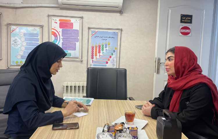 جلسات نظرسنجی مدیریت دبستان، معاون آموزشی و سوپروایزر زبان 3