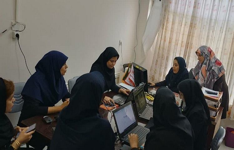 جلسات هم اندیشی با آموزگاران پایه 3