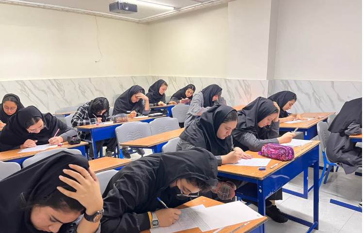 جلسه آزمون همگام 1 پایه یازدهم 3