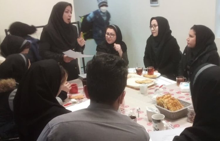 جلسه آموزشی آموزگاران 2