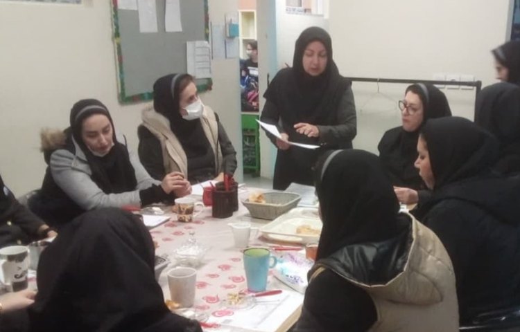 جلسه آموزشی آموزگاران 3