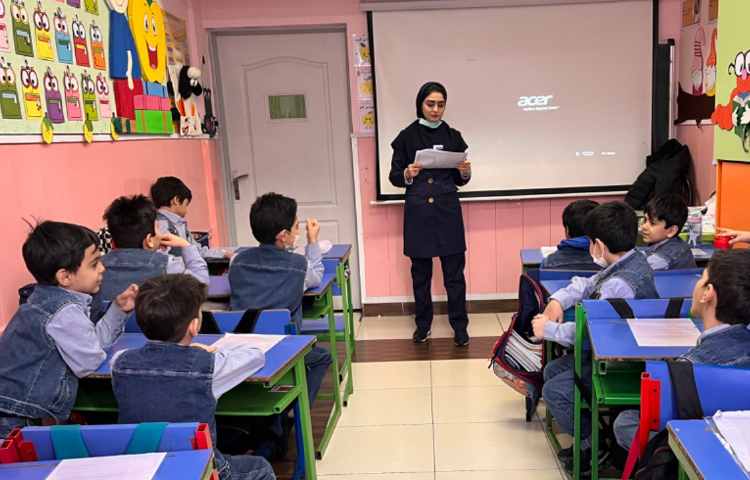 جلسه آموزشی با موضوع طرح رازهای تندرستی (کنترل و پیشگیری شپش) 4