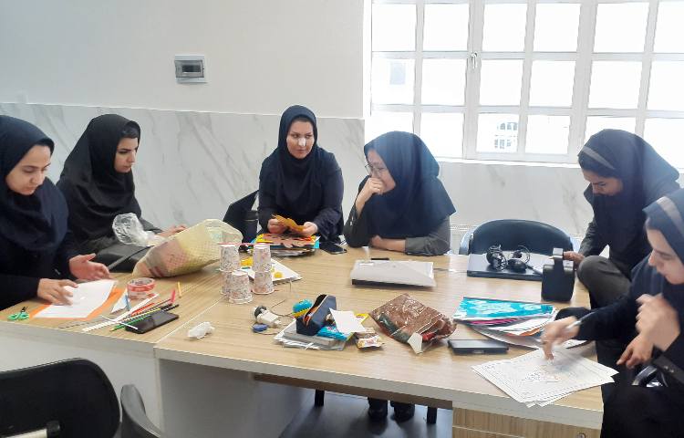 جلسه آموزشی معلمین پایه 1