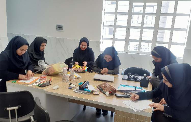 جلسه آموزشی معلمین پایه 3