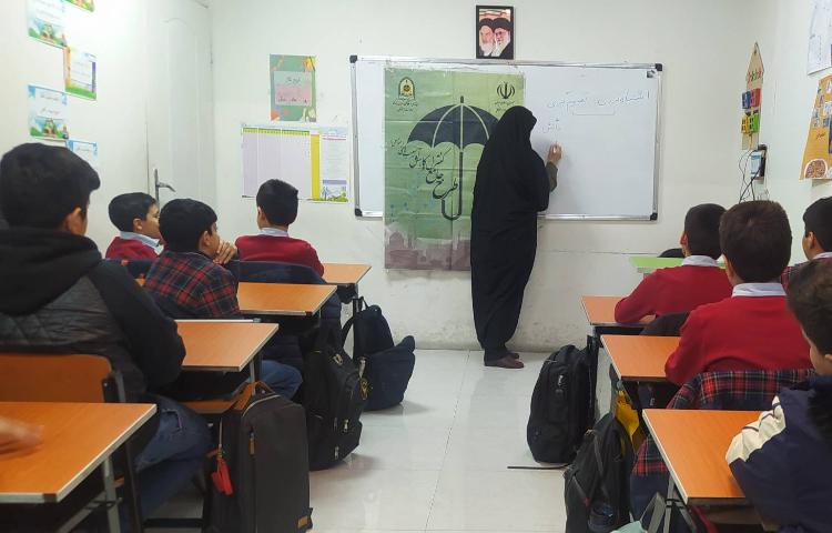 جلسه آموزش کاهش آسیب‌های اجتماعی باحضور سرهنگ فرجی 4