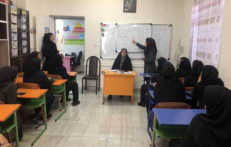 جلسه اختتامیه تابستونک یخی 3