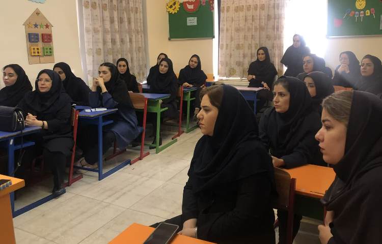 جلسه اختتامیه تابستونک یخی 6