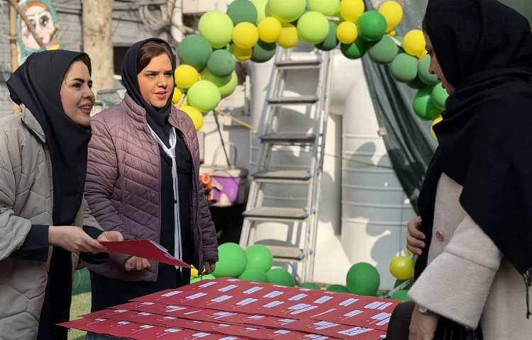 جلسه ارائه کارنامه نیمسال اول و نمایشگاه فعالیت های فوق برنامه 10