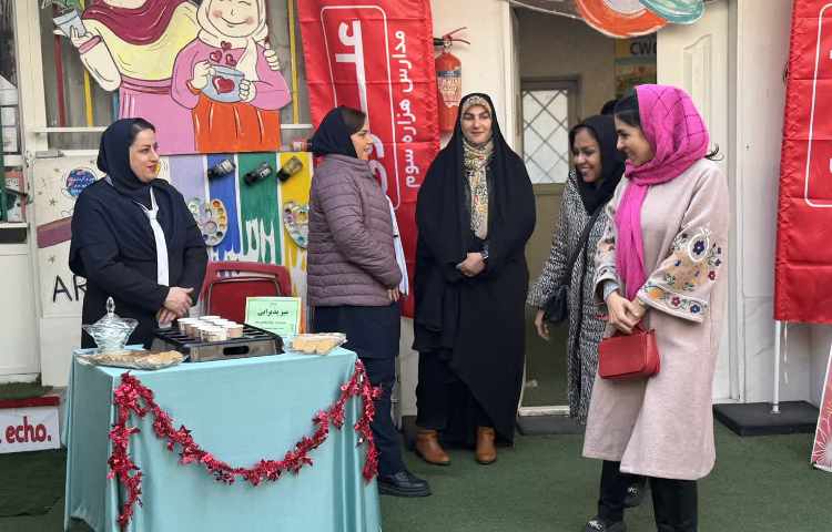 جلسه ارائه کارنامه نیمسال اول و نمایشگاه فعالیت های فوق برنامه 31