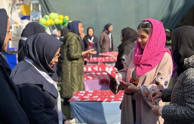 جلسه ارائه کارنامه نیمسال اول و نمایشگاه فعالیت های فوق برنامه 45