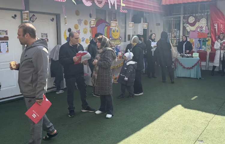 جلسه ارائه کارنامه نیمسال اول و نمایشگاه فعالیت های فوق برنامه 47