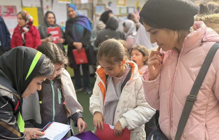 جلسه ارائه کارنامه نیمسال اول و نمایشگاه فعالیت های فوق برنامه 54