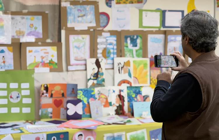 جلسه ارائه کارنامه نیمسال اول و نمایشگاه فعالیت های فوق برنامه 7