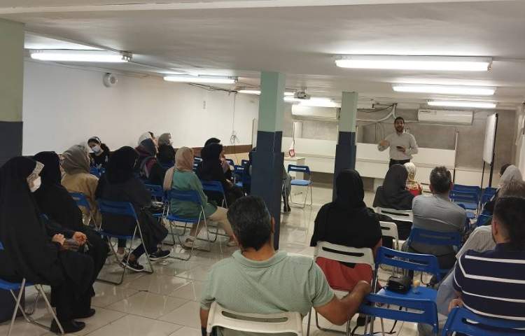 جلسه ارتباط خانه با مدرسه