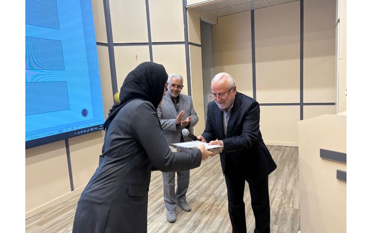 جلسه انتخابات انجمن اولیا و مربیان 7