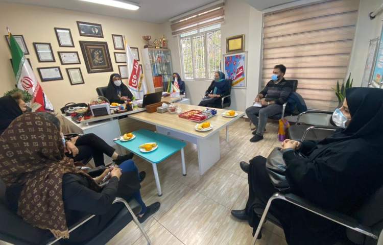 جلسه انجمن اولیا و مربیان/گزارش آموزشی،پرورشی/برنامه ریزی آموزش حضوری همراه با آموزش مجازی