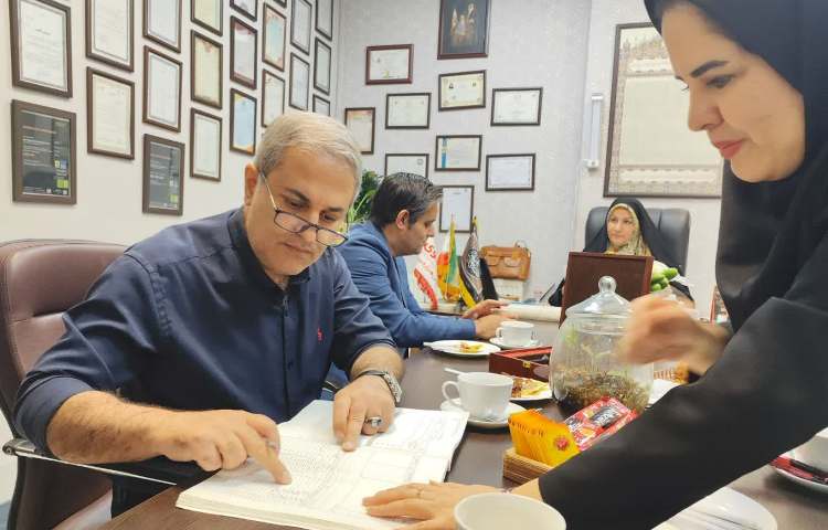 جلسه انجمن اولیا و مربیان 1