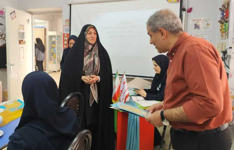 جلسه انجمن اولیا و مربیان 12