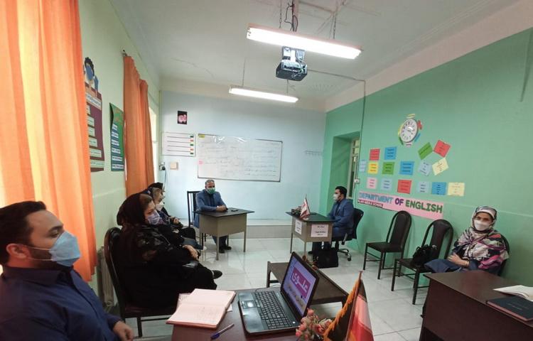 جلسه انجمن اولیا و مربیان 8