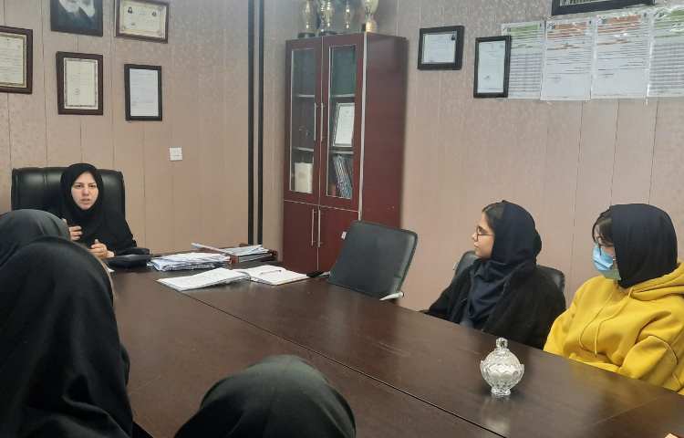 جلسه انجمن دانش آموزی 3