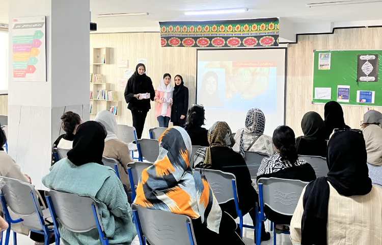 جلسه اهدای کارنامه تابستان پایه دهم 1403-1402 4