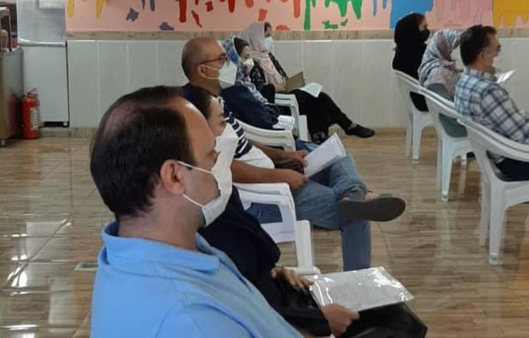 جلسه اولیا دوم دبستان 2