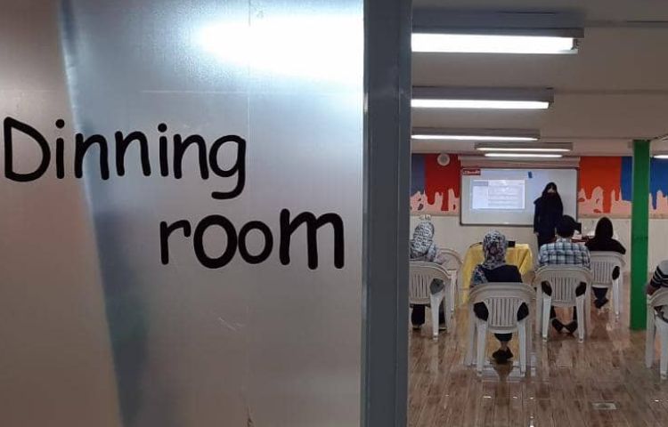 جلسه اولیا دوم دبستان 4