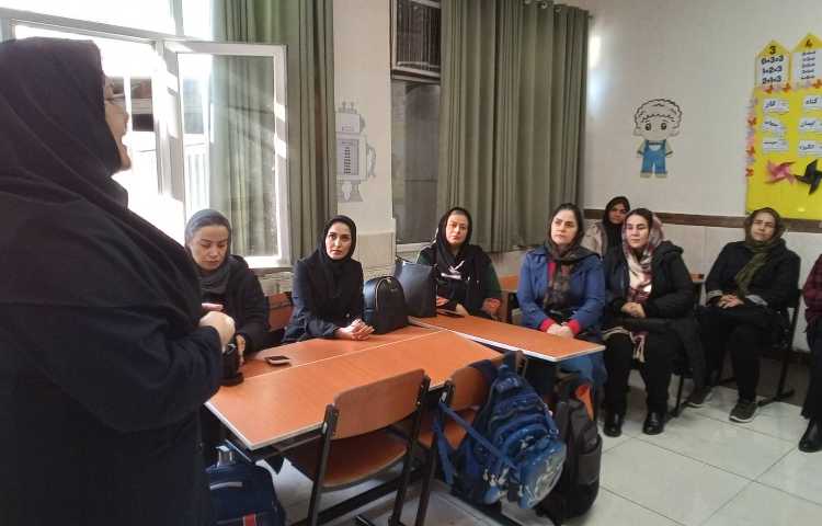 جلسه اولیا و مربیان ( معارفه ) 2