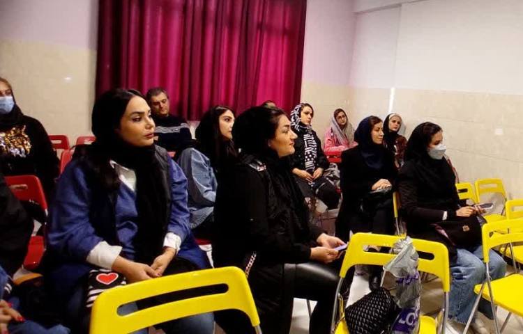 جلسه اولیا و مربیان 1