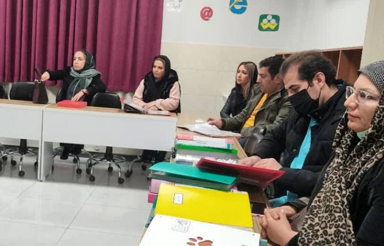 جلسه اولیا و مربیان 2