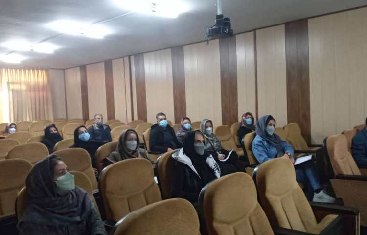 جلسه اولیا پایه دهم و یازدهم و ارائه کارنامه 1