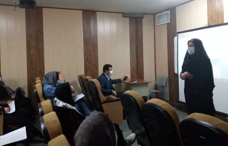 جلسه اولیا پایه دهم و یازدهم و ارائه کارنامه 2