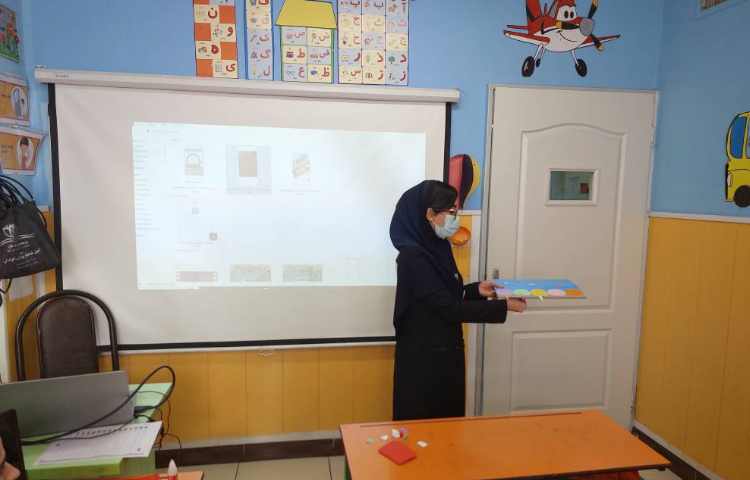 جلسه ایده پردازی گروه زبان 3