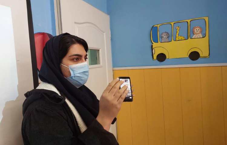 جلسه ایده پردازی گروه زبان 4